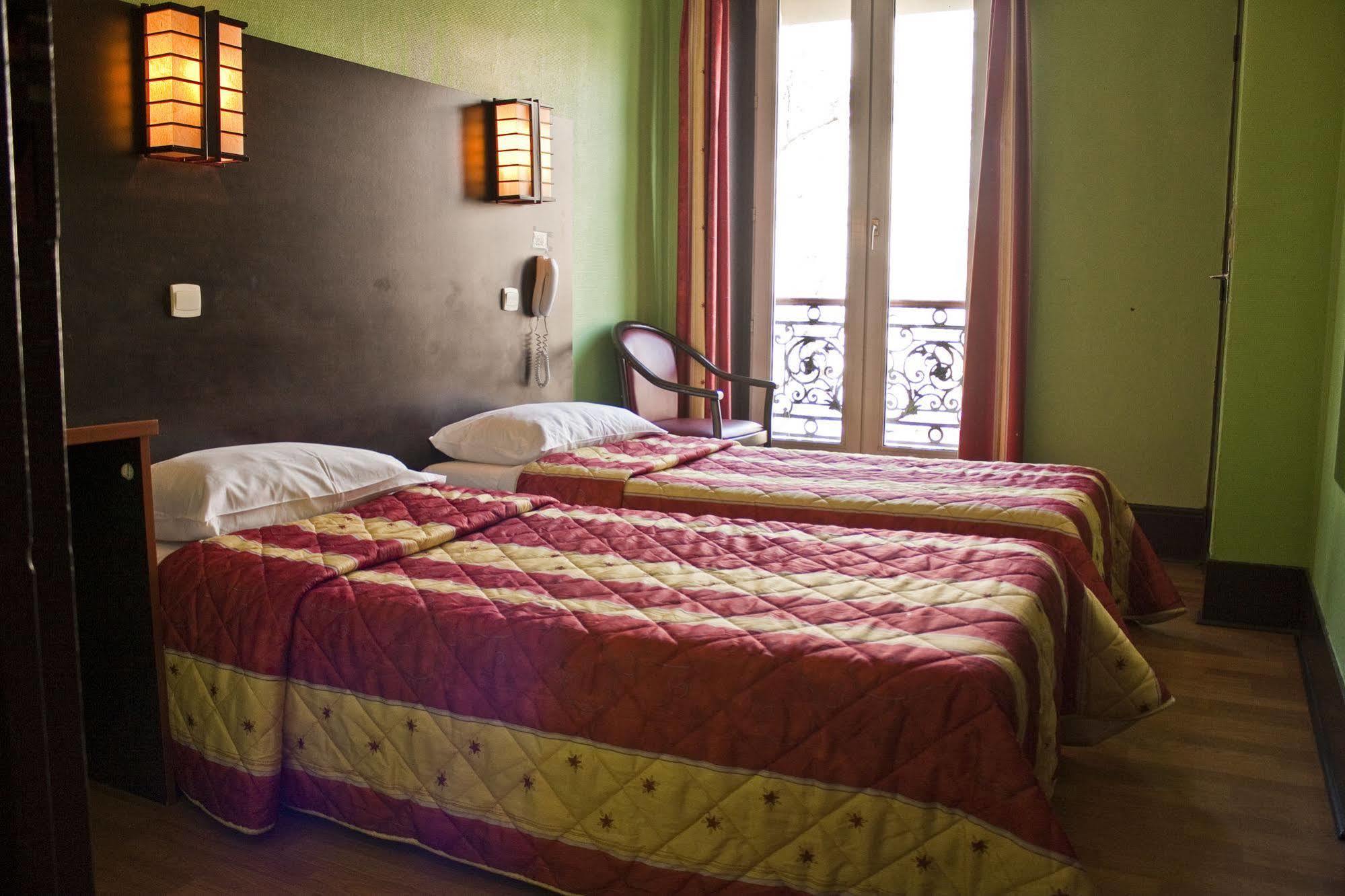 Hotel Cambrai Париж Екстериор снимка