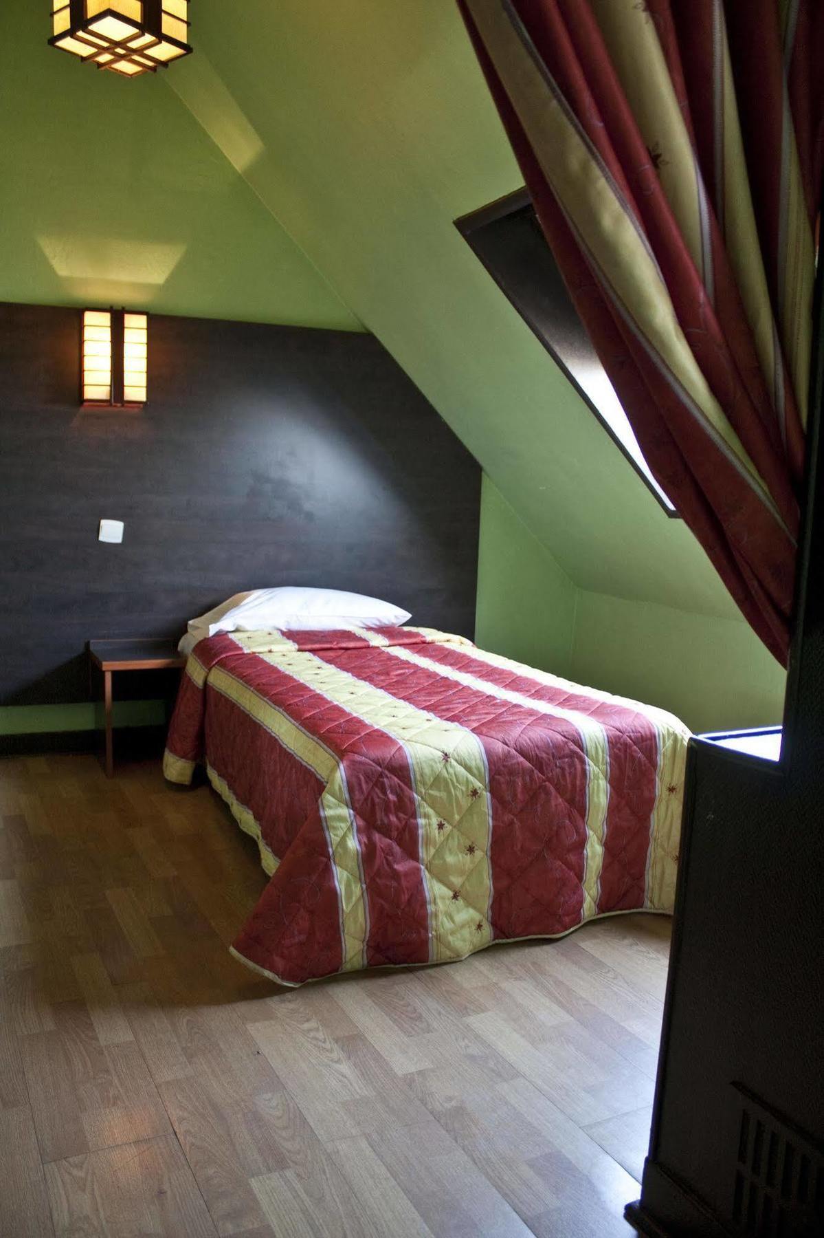 Hotel Cambrai Париж Екстериор снимка