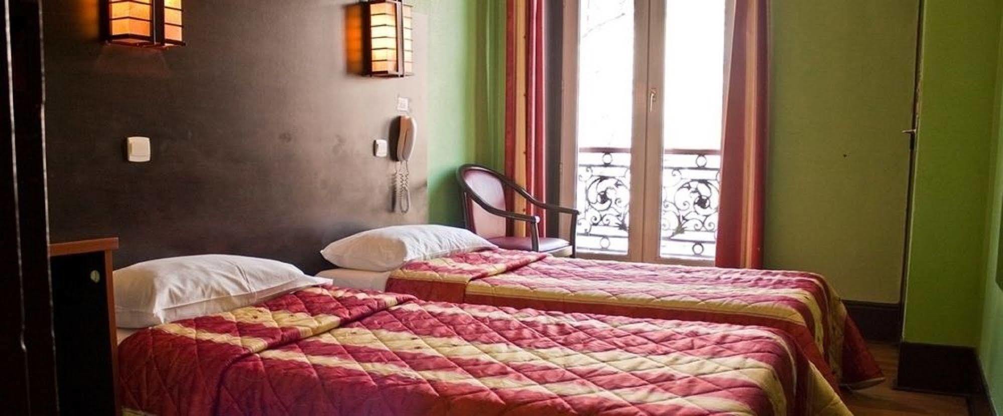 Hotel Cambrai Париж Екстериор снимка
