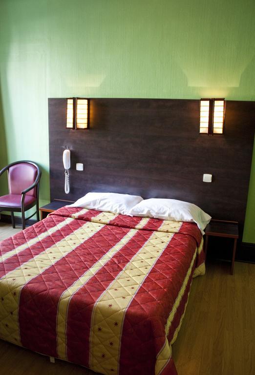 Hotel Cambrai Париж Стая снимка
